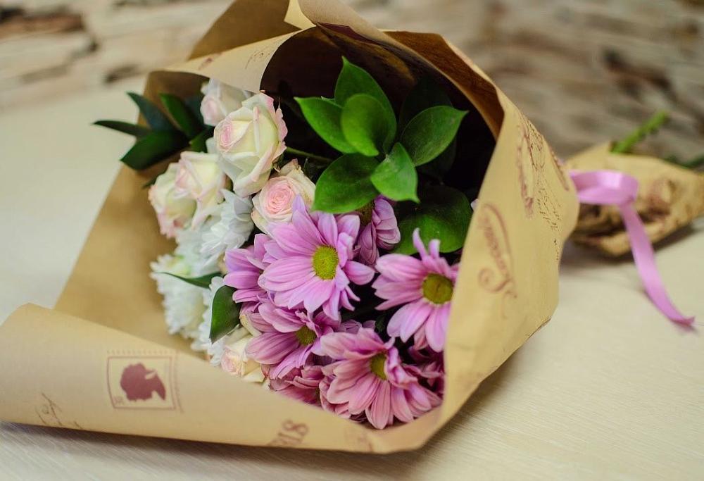 Букет цветов из: Розы и Хризантемы в Благовещенке