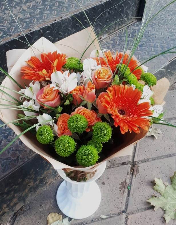 Букет цветов из: Герберы, Хризантемы, Альстромерии и Розы в Благовещенке