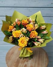 Букет цветов из:  Альстромерии и Розы в Благовещенке