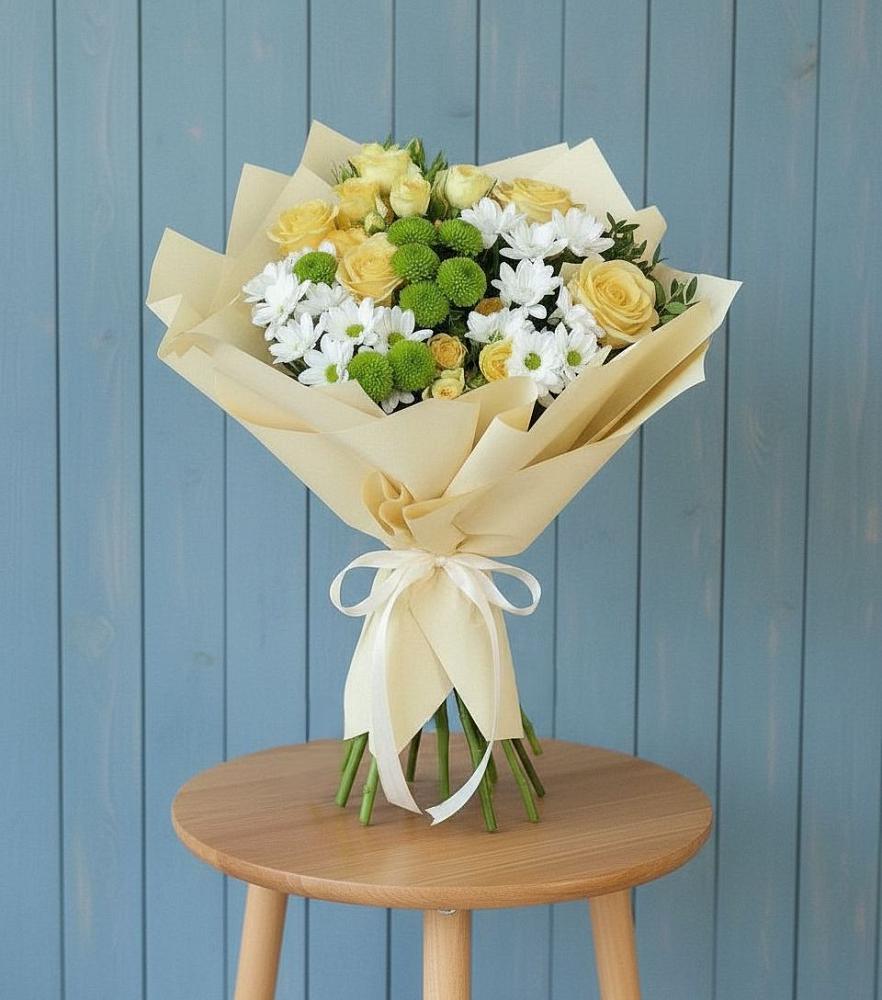 Букет цветов из: Хризантемы и Розы в Благовещенке