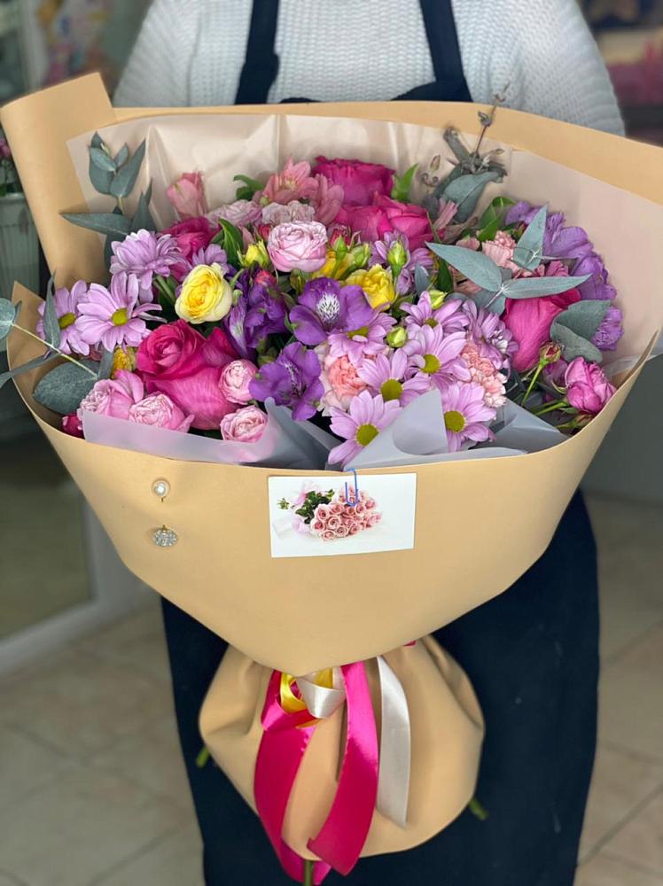 Букет цветов из: Хризантемы, Гвоздики и Альстромерии в Благовещенке