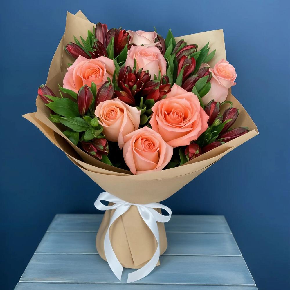 Букет цветов из: Розы и Альстромерии в Благовещенке