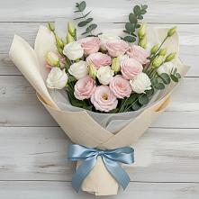 Букет цветов из:  Лизиантусы в Благовещенке