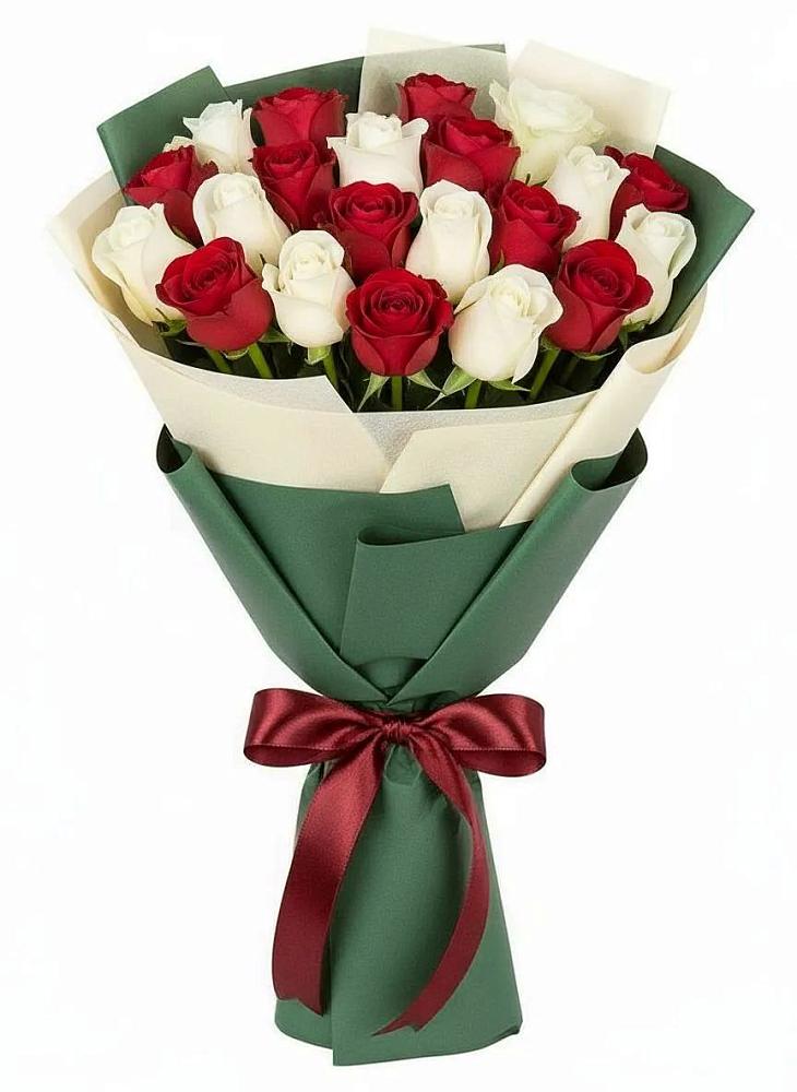 Букет Микс из красных и белых роз в Благовещенке