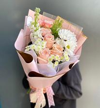 Букет цветов из:  Хризантемы и Розы в Благовещенке