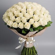 Букет 101 беля роза Белоснежка в Благовещенке