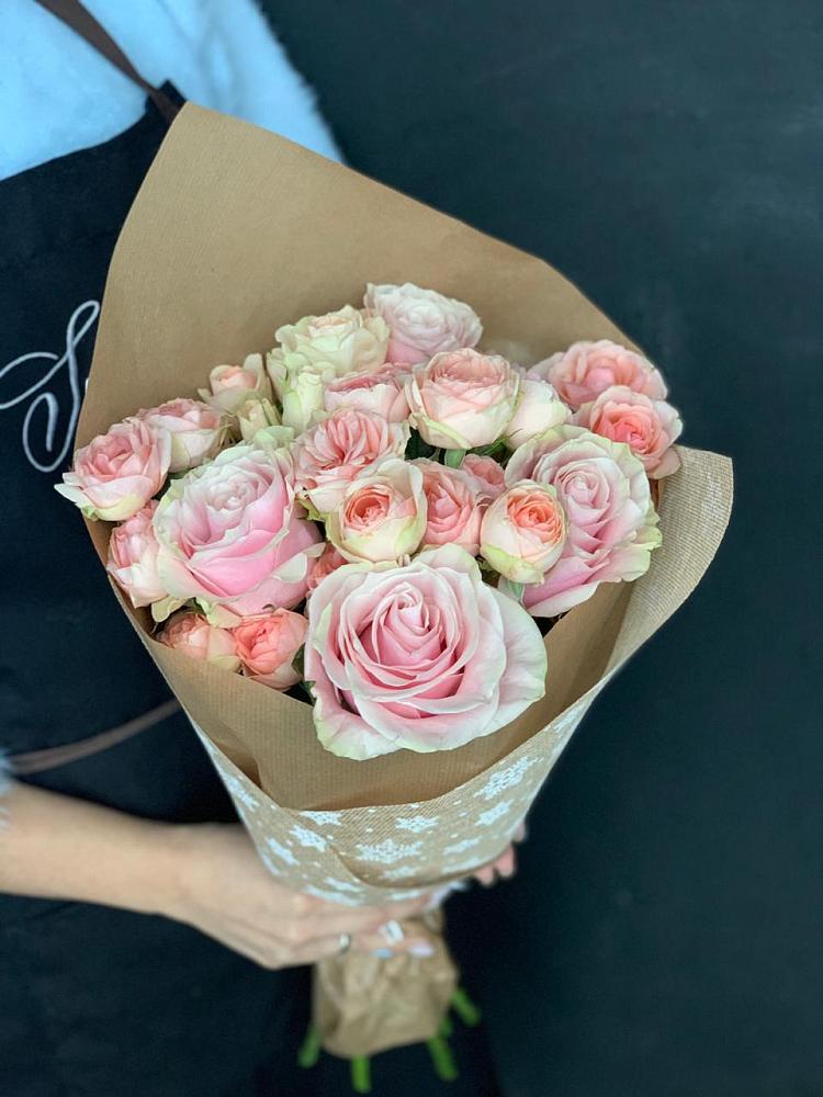 Букет цветов из: Хризантемы и Розы в Благовещенке