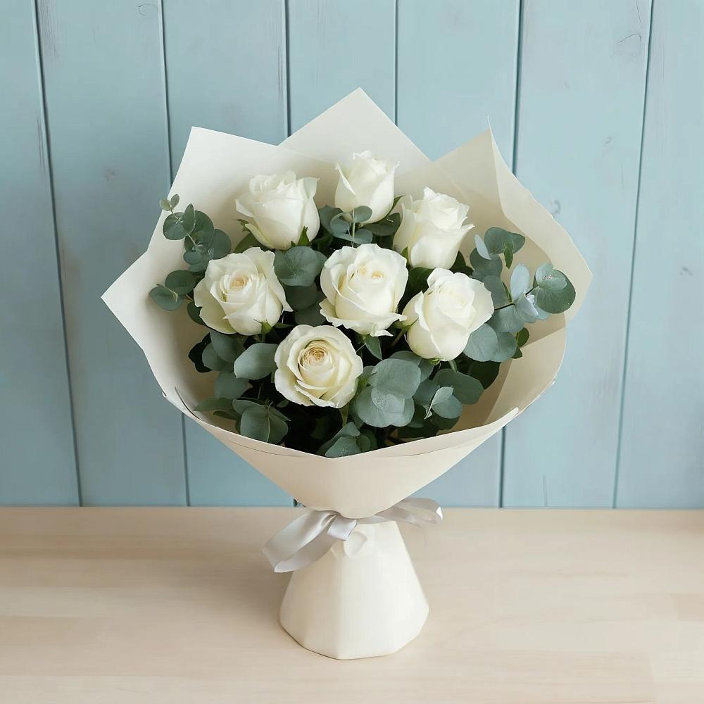Букет Белые розы в Эвкалипте в Благовещенке
