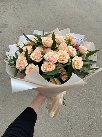 Букет Кремовые розы Латте в Благовещенке