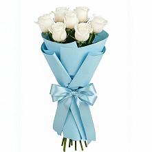 Букет 7 белых роз Проуд в Благовещенке