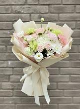 Букет цветов из:  Гвоздики, Розы, Лизиантусы и Хризантемы в Благовещенке