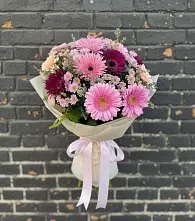 Букет цветов из:  Герберы и Хризантемы в Благовещенке