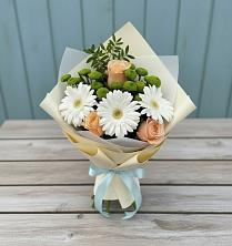 Букет цветов из:  Герберы, Розы и Хризантемы в Благовещенке