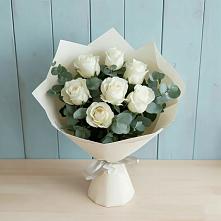 Букет Белые розы в Эвкалипте в Благовещенке