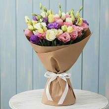 Букет цветов из:  Лизиантусы в Благовещенке
