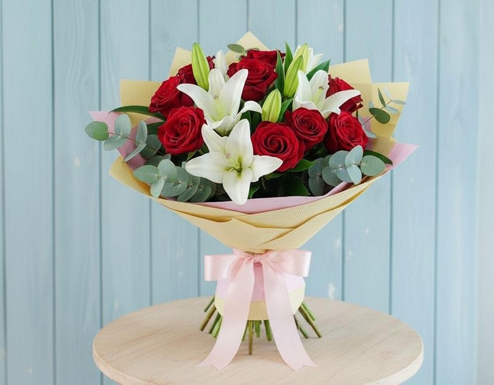 Букет цветов из: Лилии и Розы в Благовещенке